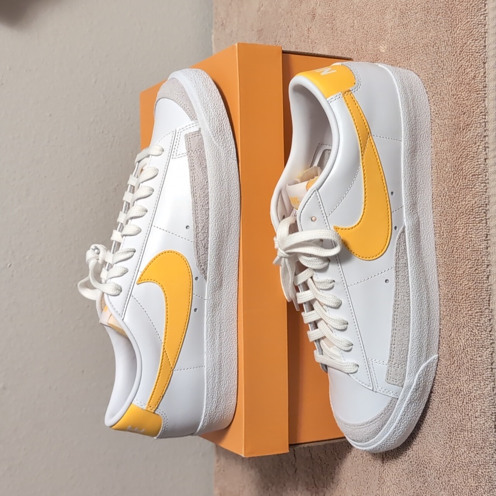 🔥Nike Blazer Low Size 12